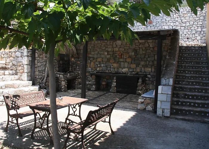 Tatil Evi Sea And Mountain View Kalamata