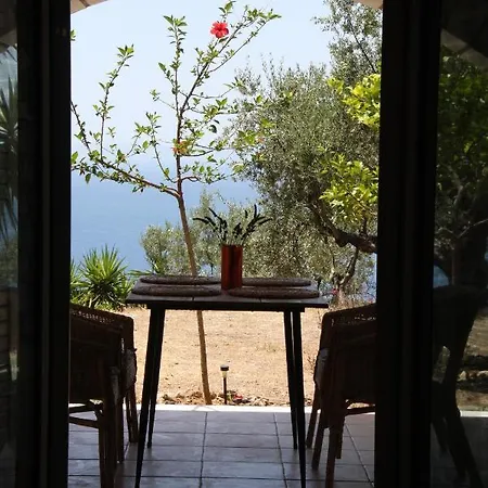 Sea And Mountain View Holiday home